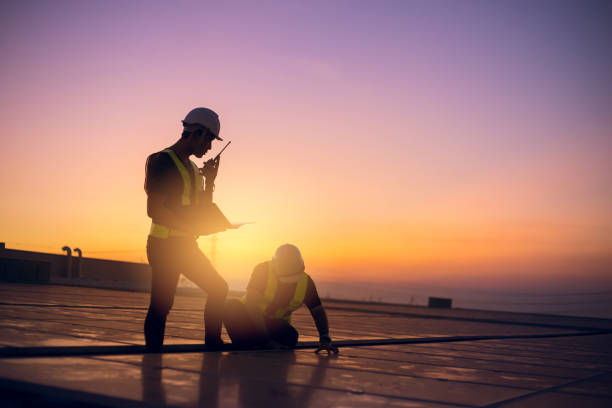 Best Local Roofing Companies  in Gladstone, MI